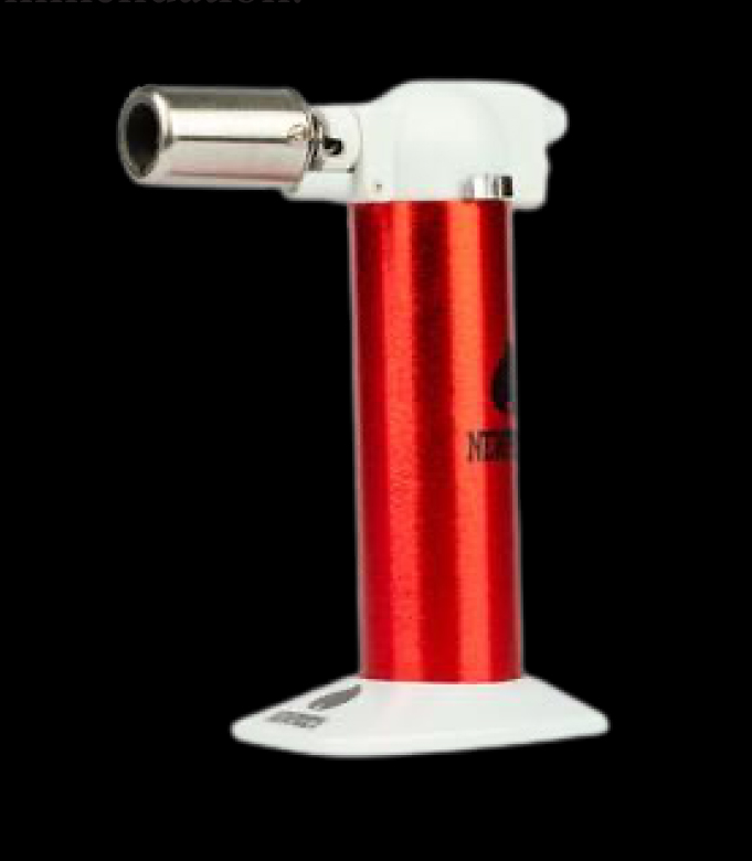 Newport Butane Torch for Dabbing Cannabis - Weed Accessories review by Will Zorn Editor of Stash Magazine - stashmagazine.ca